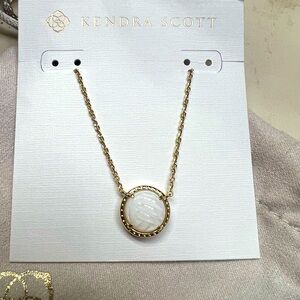 New kendra scott volleyball necklace gold